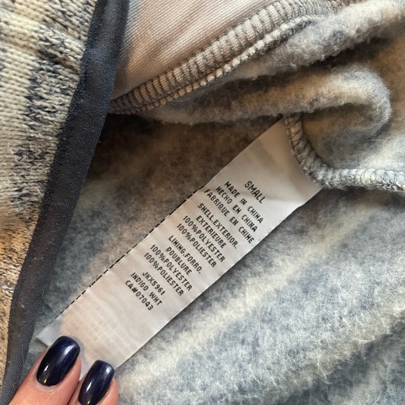 Patagonia Style Half-Zip Fleece - Picture 3 of 3